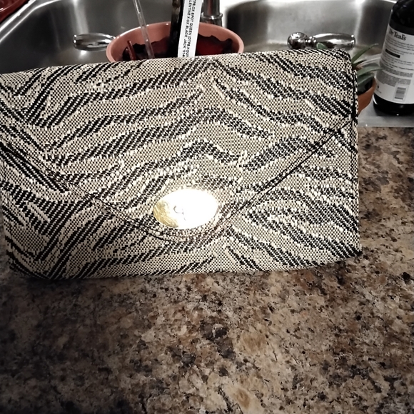 H&M clutch - Picture 2 of 4